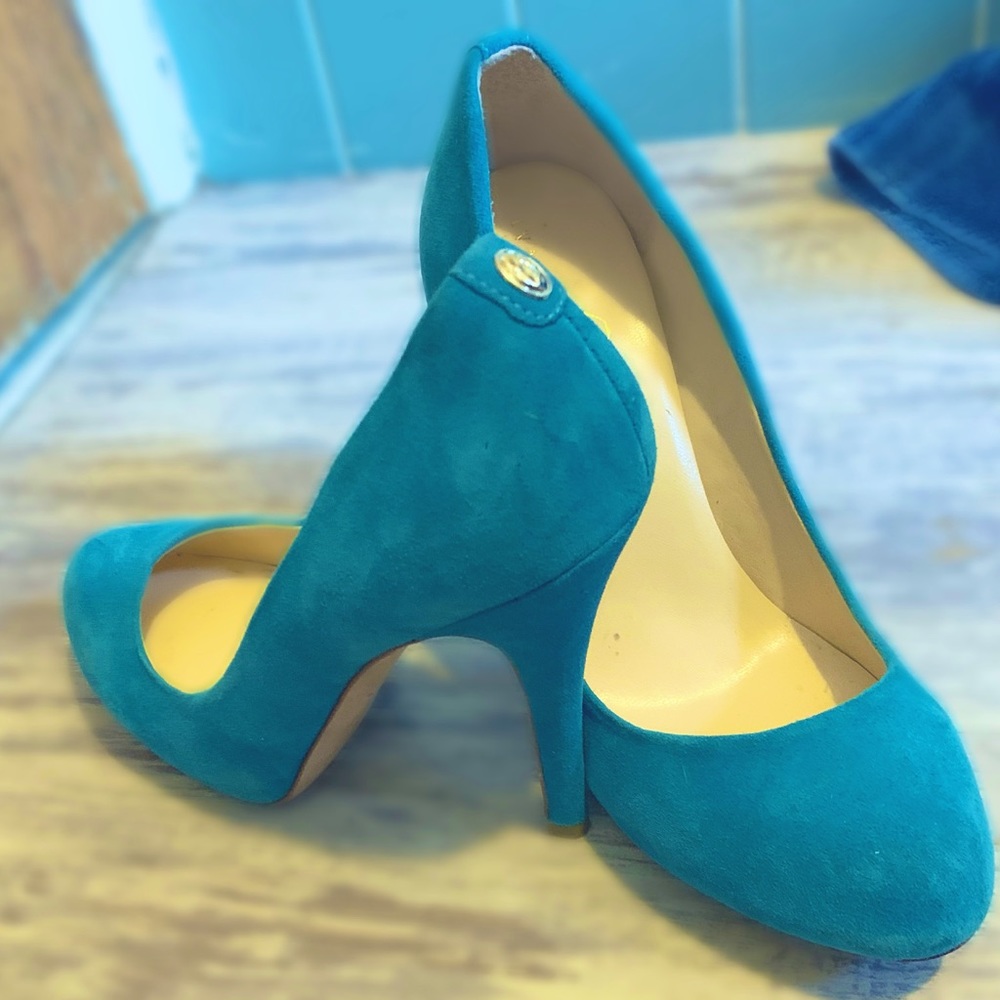 Ivanka Trump High Heel Pumps